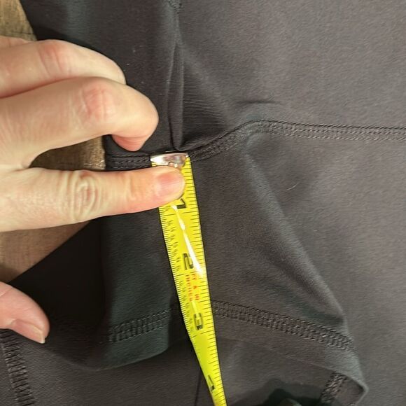 (3/$15) Joe Fresh fitted workout biker shorts size medium - Picture 12 of 13